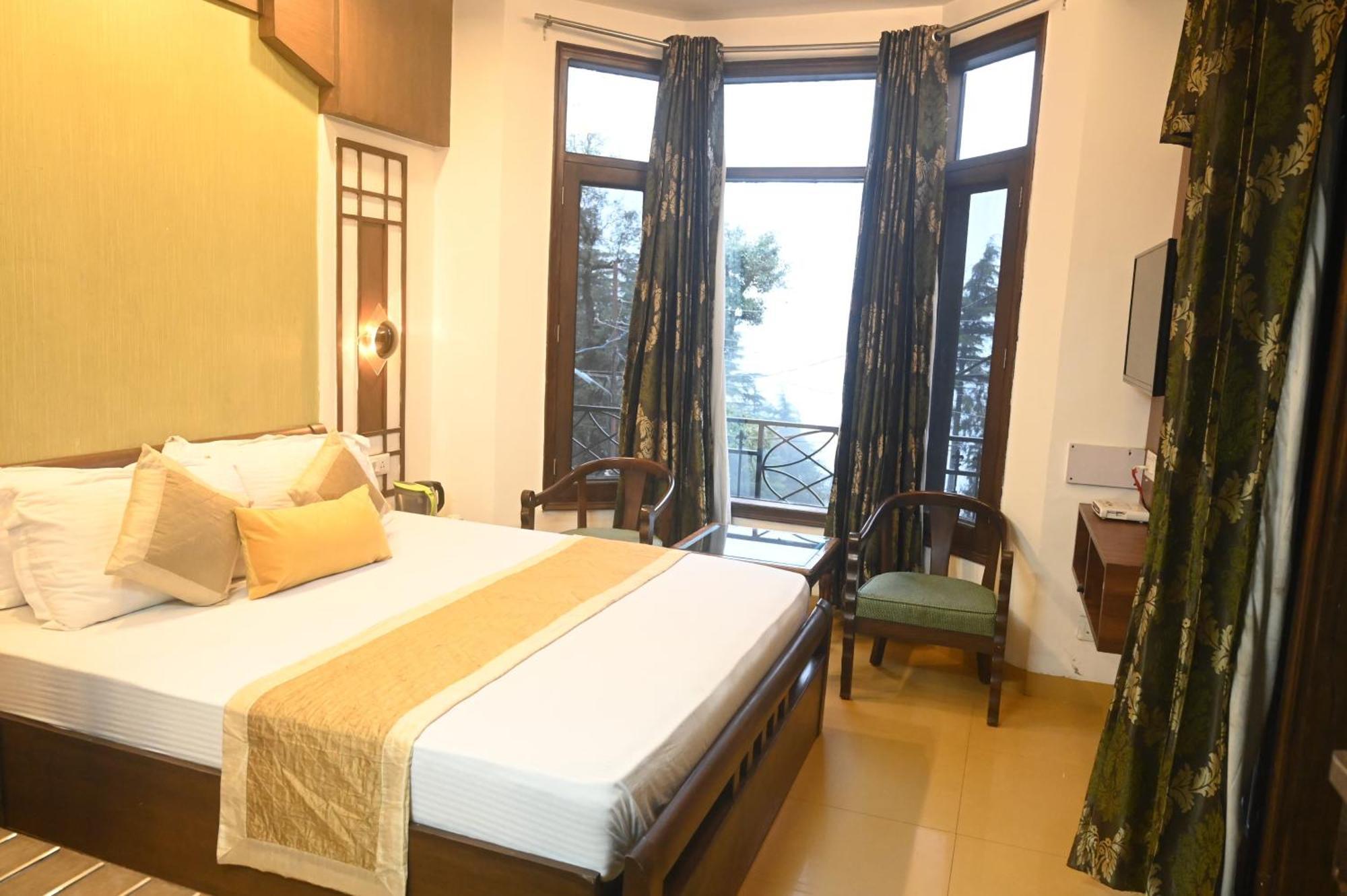 Grace Mount Hotel Dalhousie Exterior foto